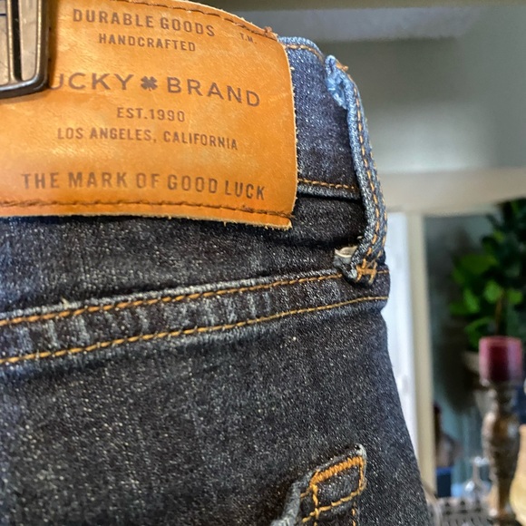 Lucky Brand 221 Straight Men Jean - Picture 6 of 6